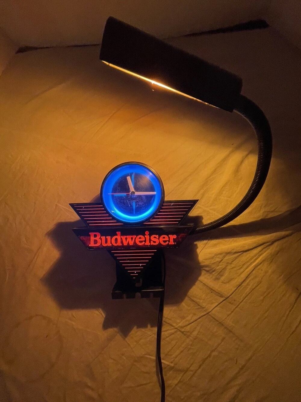 Vintage (1991) BUDWEISER Beer Register Topper/ Clock/Lamp Tested And Works